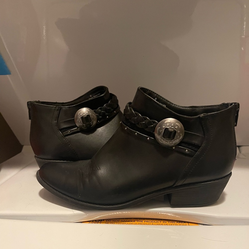 Ankle booties with detailing